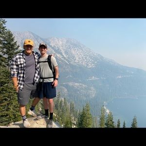 Meet your Posher, Avery